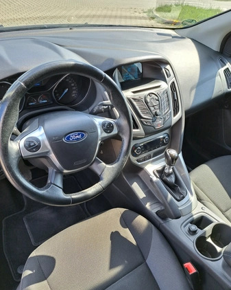 Ford Focus cena 25900 przebieg: 202500, rok produkcji 2014 z Warszawa małe 211